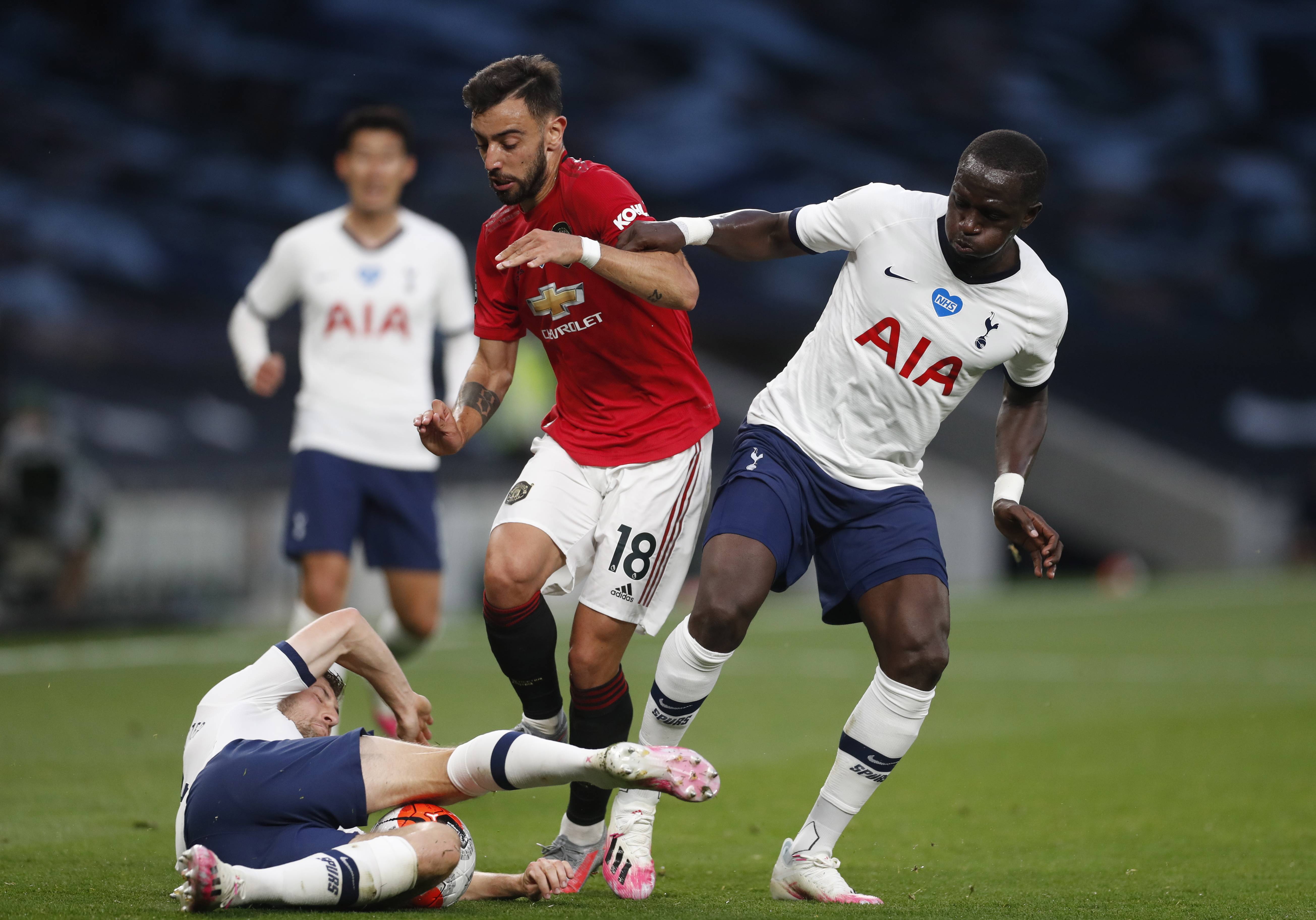 舆论漩涡 舆论漩涡